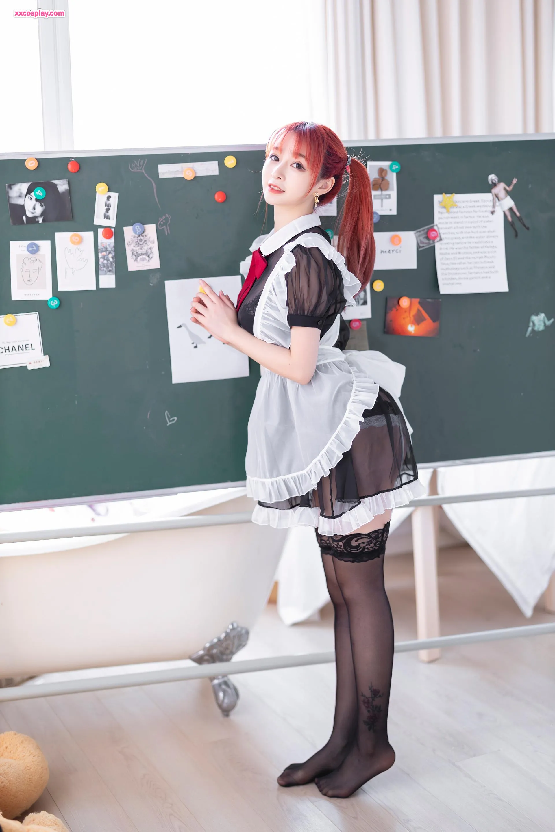 Chazibaobao NO.004: Nữ Hầu Gái Đuôi Ngựa Hai Bên Trong Suốt